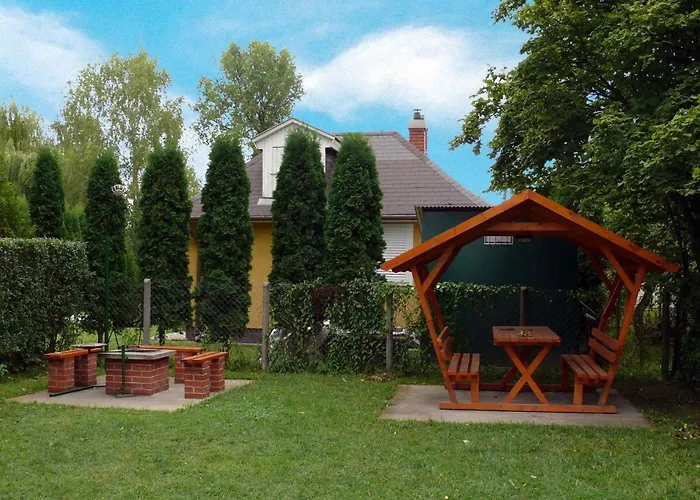 In 19537 * Balatonmáriafürdő